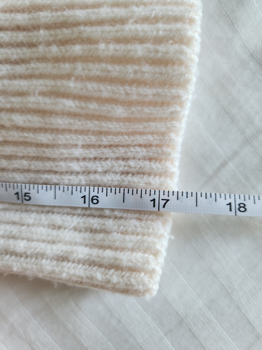 Vince Cream V-Neck Button Cardigan - Picture 10 of 10